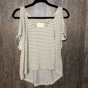 Guess - Cold Shoulder Shirt
